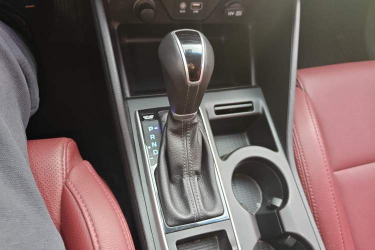 Used Hyundai Tucson 2018 1.6T Dual-Clutch Two-Wheel Drive 15th Anniversary Special Edition Gear Lever