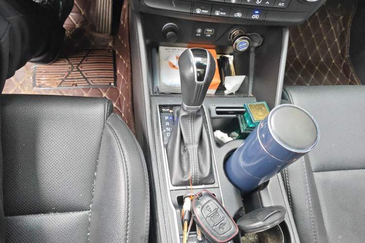 Used Hyundai Tucson 2018 1.6T Dual-Clutch Two-Wheel Drive 15th Anniversary Special Edition Gear Lever