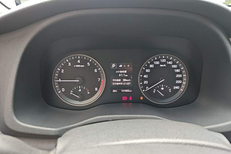 Used Hyundai Tucson 2018 1.6T Dual-Clutch Two-Wheel Drive 15th Anniversary Special Edition Instrument Cluster