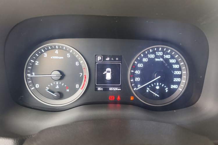 Used Hyundai Tucson 2018 1.6T Dual-Clutch Two-Wheel Drive 15th Anniversary Special Edition Instrument Cluster