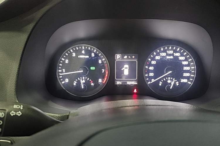 Used Hyundai Tucson 2018 1.6T Dual-Clutch Two-Wheel Drive 15th Anniversary Special Edition Instrument Cluster