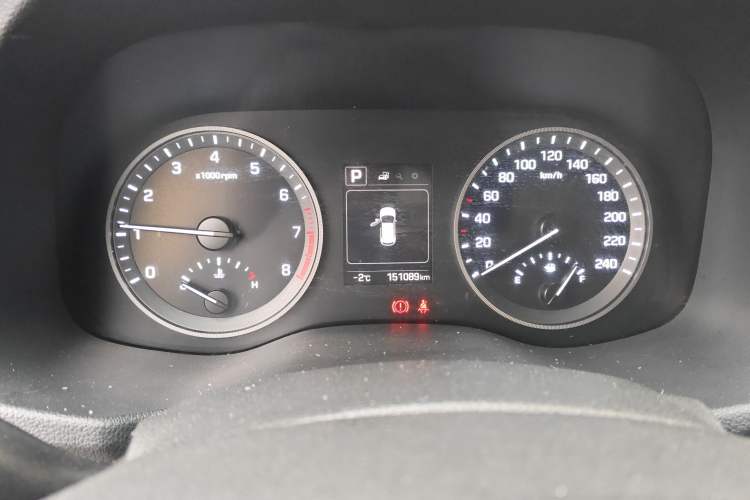 Used Hyundai Tucson 2018 1.6T Dual-Clutch Two-Wheel Drive 15th Anniversary Special Edition Instrument Cluster