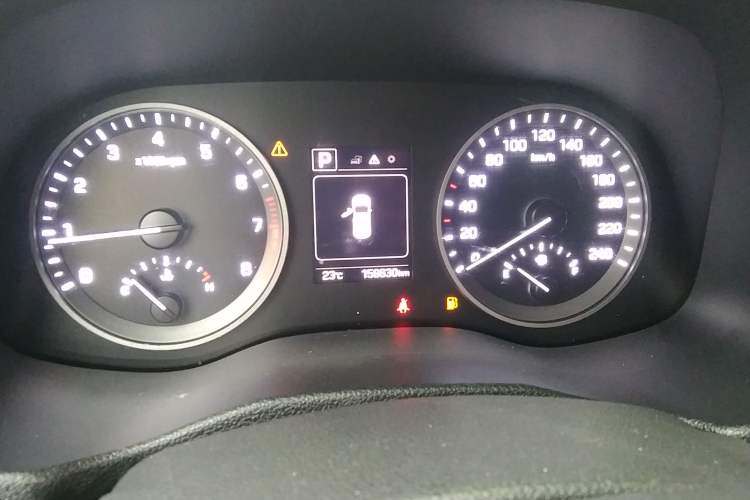 Used Hyundai Tucson 2018 1.6T Dual-Clutch Two-Wheel Drive 15th Anniversary Special Edition Instrument Cluster
