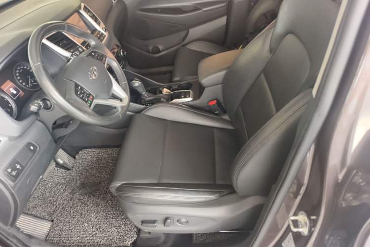 Used Hyundai Tucson 2018 1.6T Dual-Clutch Two-Wheel Drive 15th Anniversary Special Edition Left Front Seat