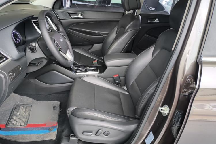 Used Hyundai Tucson 2018 1.6T Dual-Clutch Two-Wheel Drive 15th Anniversary Special Edition Left Front Seat