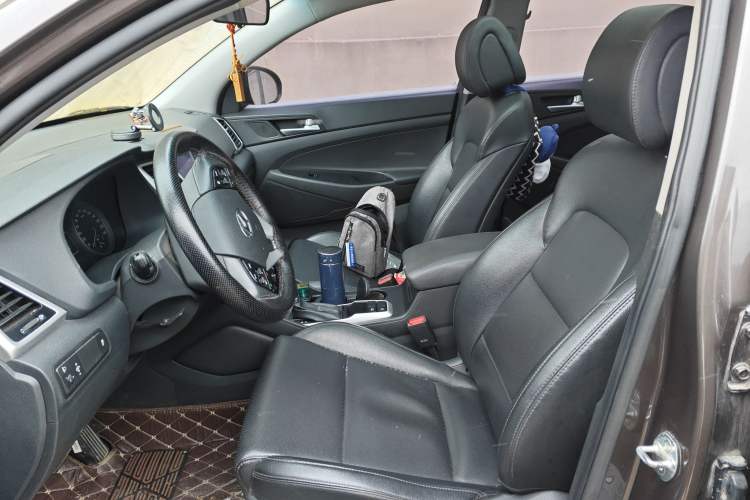 Used Hyundai Tucson 2018 1.6T Dual-Clutch Two-Wheel Drive 15th Anniversary Special Edition Left Front Seat