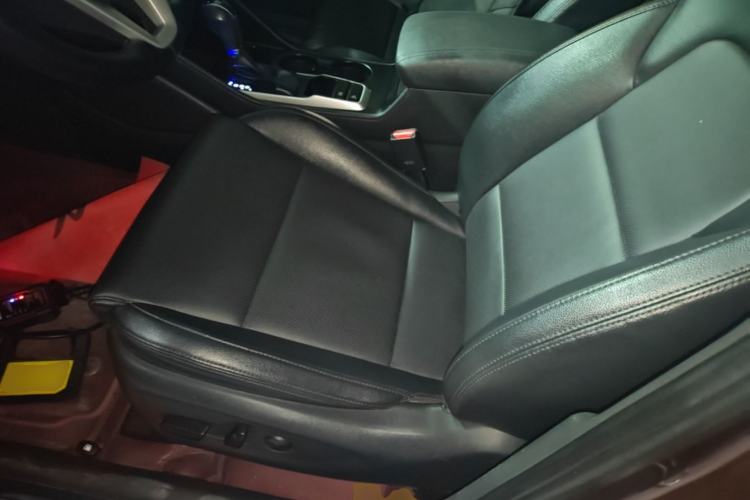 Used Hyundai Tucson 2018 1.6T Dual-Clutch Two-Wheel Drive 15th Anniversary Special Edition Left Front Seat
