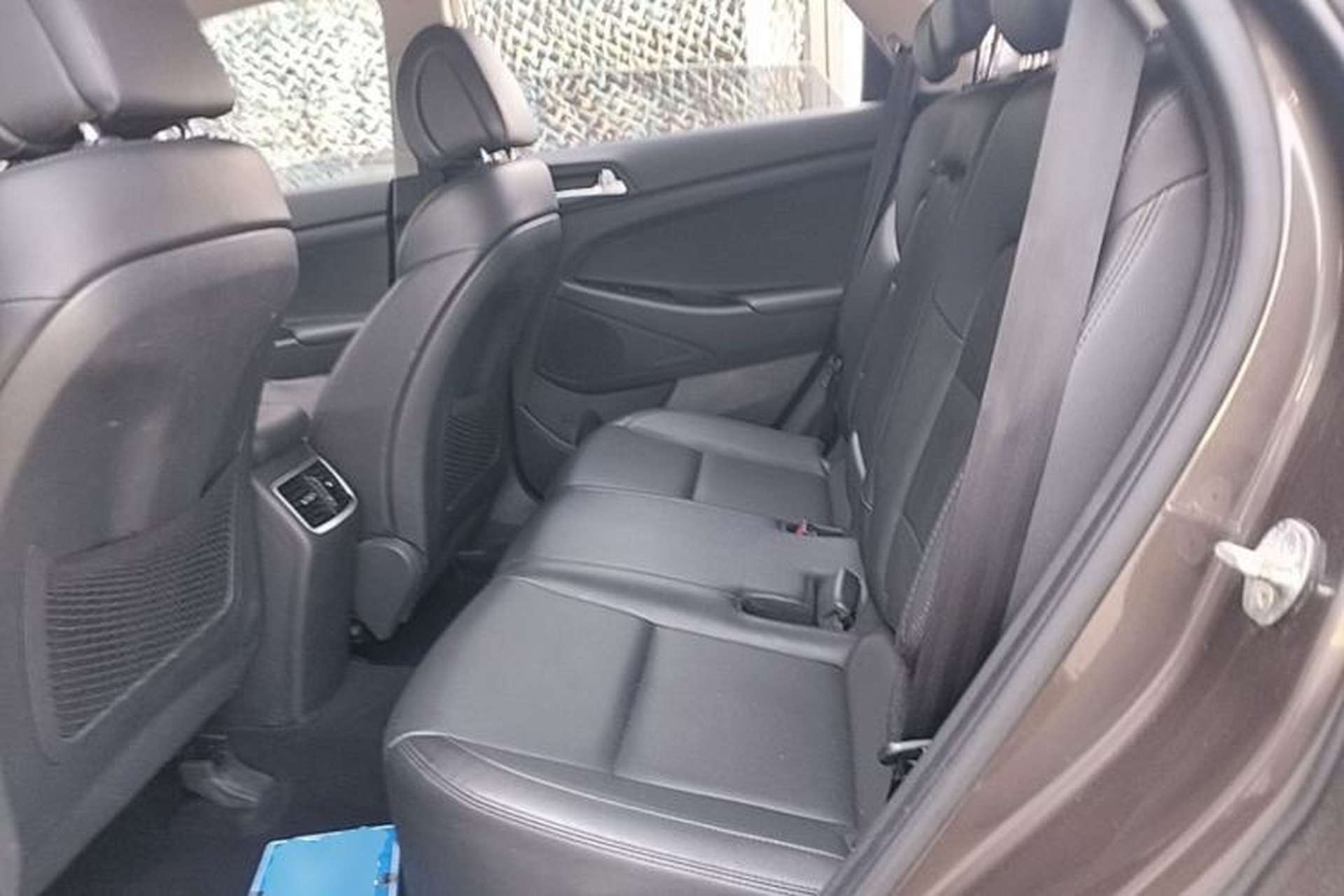 Used Hyundai Tucson 2018 1.6T Dual-Clutch Two-Wheel Drive 15th Anniversary Special Edition Left Rear Seat