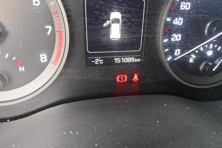 Used Hyundai Tucson 2018 1.6T Dual-Clutch Two-Wheel Drive 15th Anniversary Special Edition Odometer Close Up