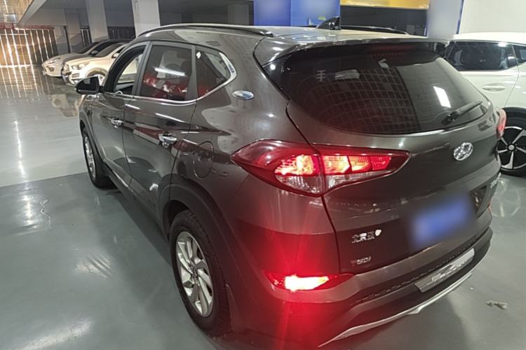 Used Hyundai Tucson 2018 1.6T Dual-Clutch Two-Wheel Drive 15th Anniversary Special Edition Rear Left 45 Deg