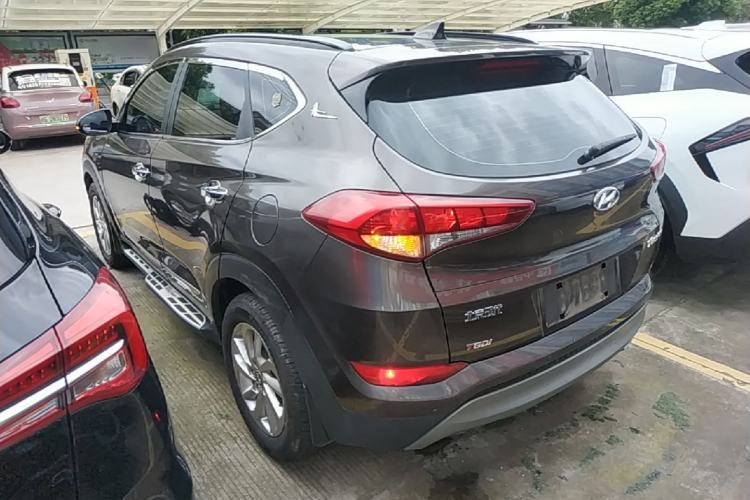 Used Hyundai Tucson 2018 1.6T Dual-Clutch Two-Wheel Drive 15th Anniversary Special Edition Rear Left 45 Deg