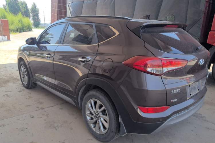 Used Hyundai Tucson 2018 1.6T Dual-Clutch Two-Wheel Drive 15th Anniversary Special Edition Rear Left 45 Deg