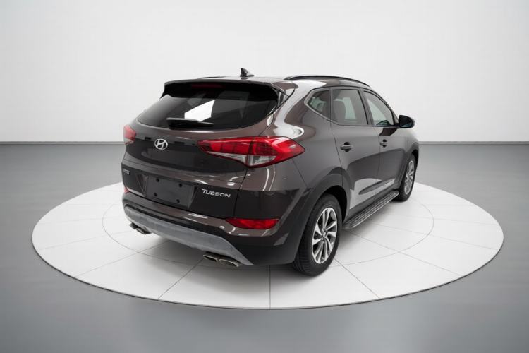Used Hyundai Tucson 2018 1.6T Dual-Clutch Two-Wheel Drive 15th Anniversary Special Edition Rear Right 45 Deg