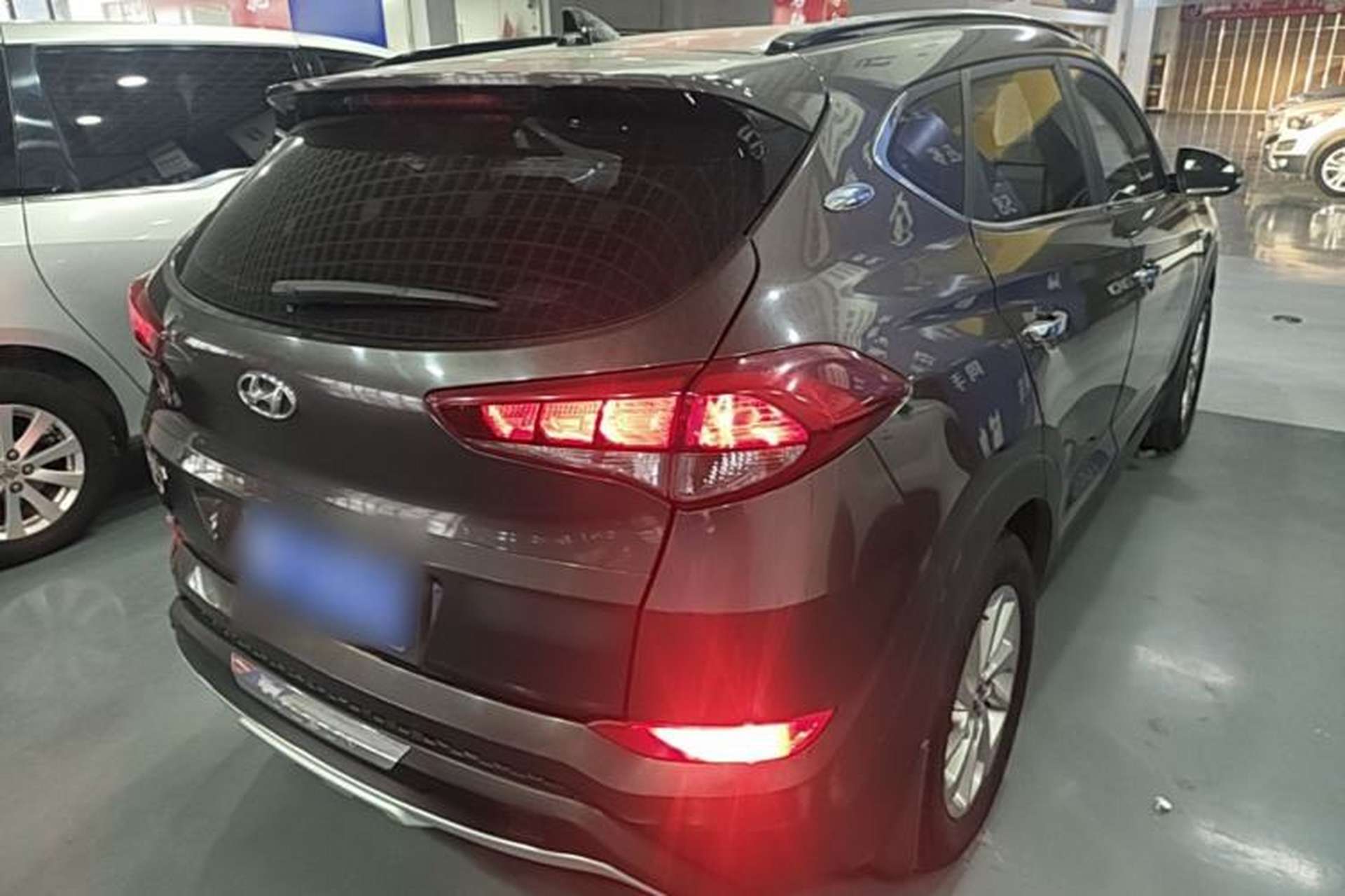 Used Hyundai Tucson 2018 1.6T Dual-Clutch Two-Wheel Drive 15th Anniversary Special Edition Rear Right 45 Deg