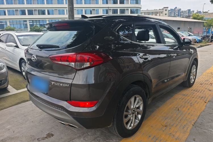 Used Hyundai Tucson 2018 1.6T Dual-Clutch Two-Wheel Drive 15th Anniversary Special Edition Rear Right 45 Deg