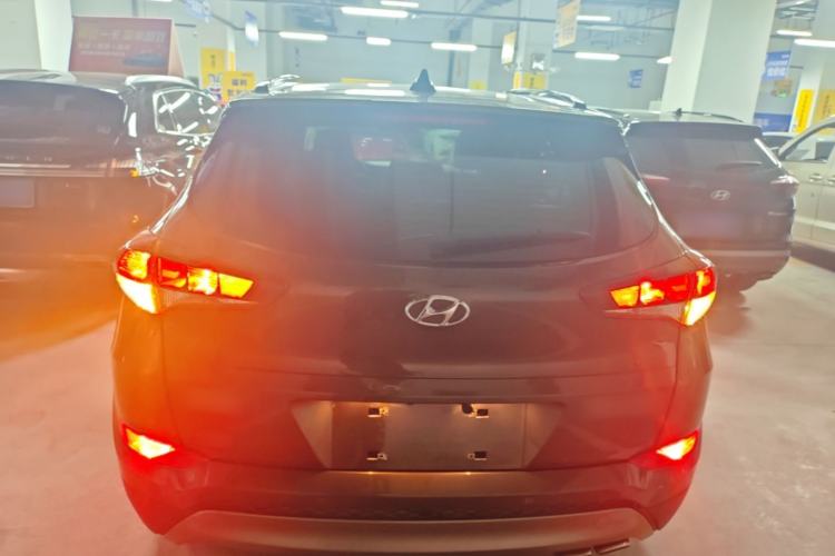 Used Hyundai Tucson 2018 1.6T Dual-Clutch Two-Wheel Drive 15th Anniversary Special Edition Rear