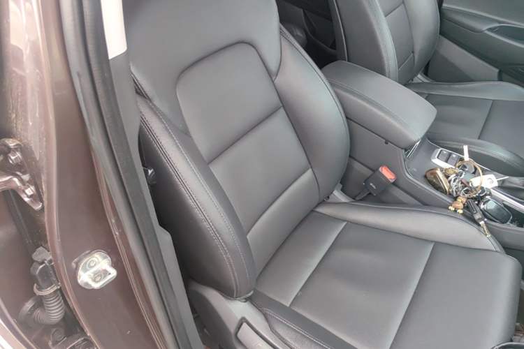 Used Hyundai Tucson 2018 1.6T Dual-Clutch Two-Wheel Drive 15th Anniversary Special Edition Right Front Seat