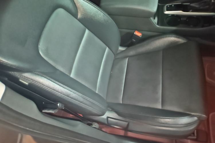 Used Hyundai Tucson 2018 1.6T Dual-Clutch Two-Wheel Drive 15th Anniversary Special Edition Right Front Seat