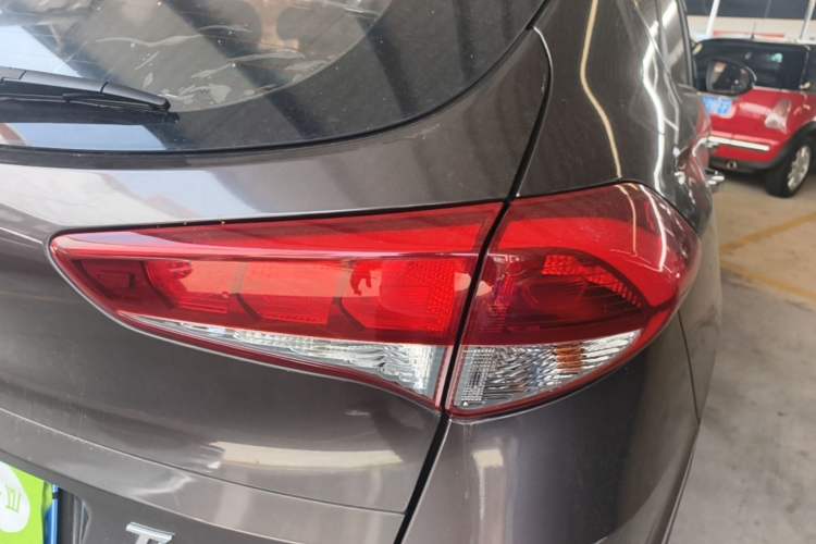 Used Hyundai Tucson 2018 1.6T Dual-Clutch Two-Wheel Drive 15th Anniversary Special Edition Right Rear Taillight