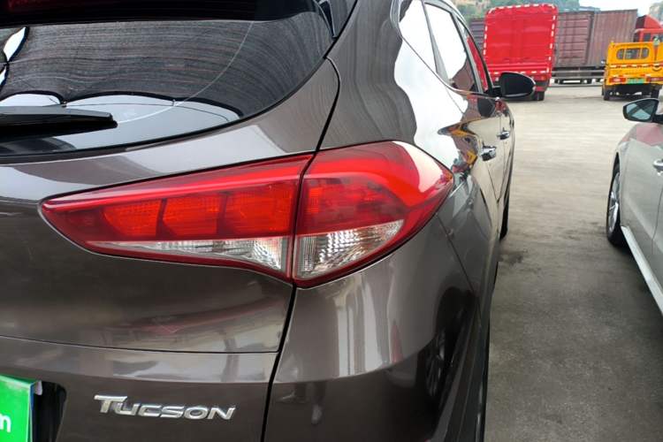 Used Hyundai Tucson 2018 1.6T Dual-Clutch Two-Wheel Drive 15th Anniversary Special Edition Right Rear Taillight