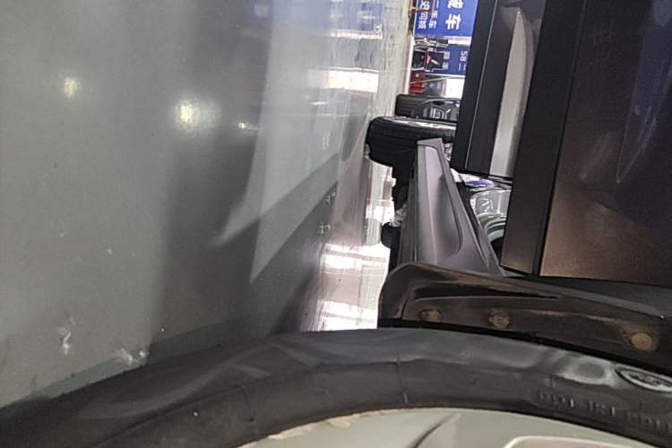 Used Hyundai Tucson 2018 1.6T Dual-Clutch Two-Wheel Drive 15th Anniversary Special Edition Right Side Sill