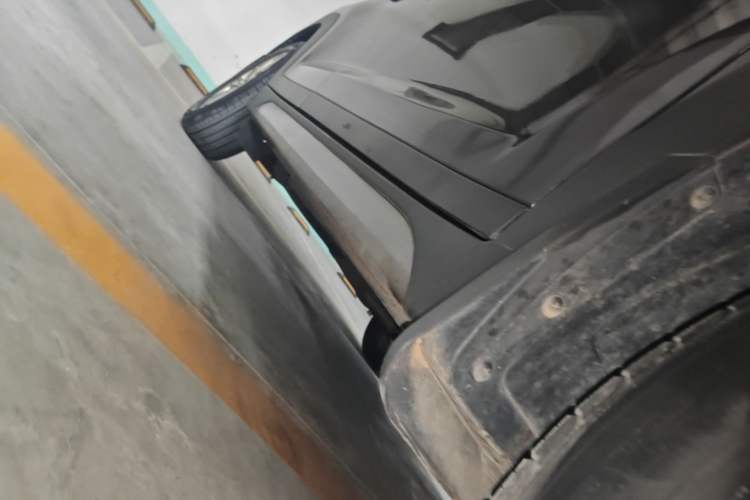 Used Hyundai Tucson 2018 1.6T Dual-Clutch Two-Wheel Drive 15th Anniversary Special Edition Right Side Sill