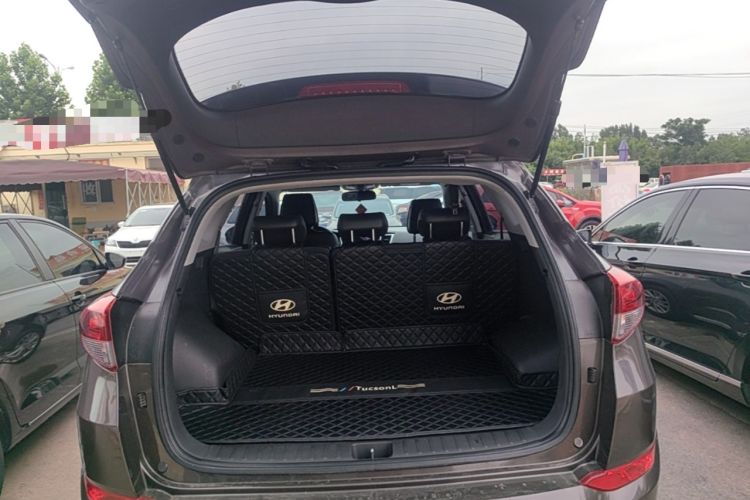 Used Hyundai Tucson 2018 1.6T Dual-Clutch Two-Wheel Drive 15th Anniversary Special Edition Trunk