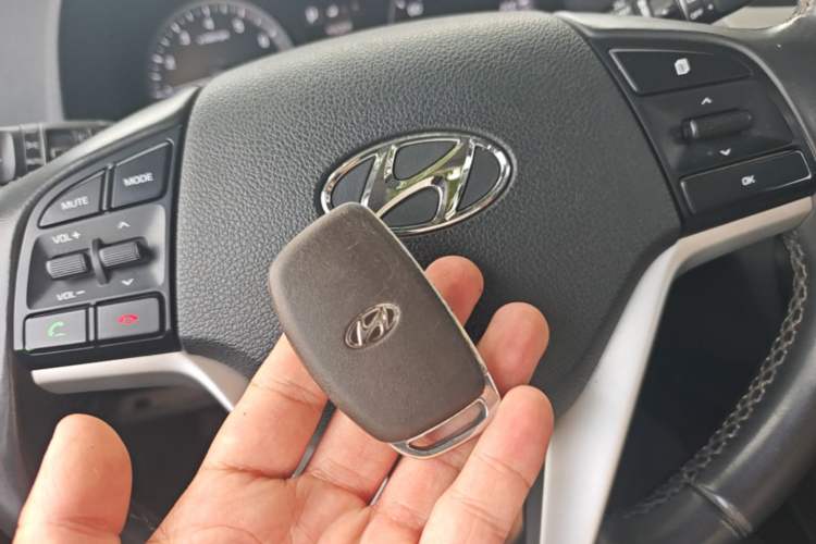 Used Hyundai Tucson 2018 1.6T Dual-Clutch Two-Wheel Drive 15th Anniversary Special Edition Vehicle Key