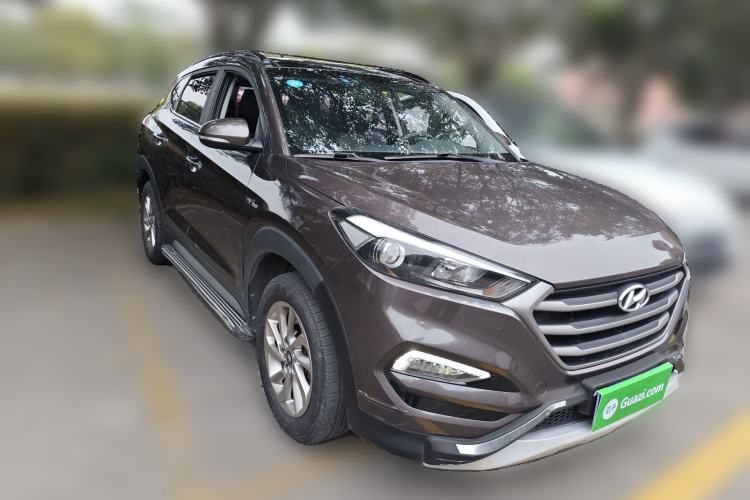 Used Hyundai Tucson 2018 1.6T Dual-Clutch Two-Wheel Drive 15th Anniversary Special Edition Front Right 45 Deg