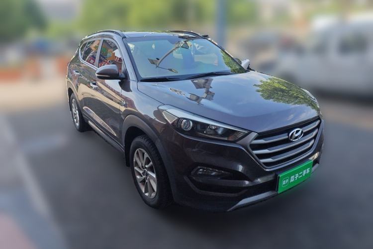 Used Hyundai Tucson 2018 1.6T Dual-Clutch Two-Wheel Drive 15th Anniversary Special Edition Front Right 45 Deg