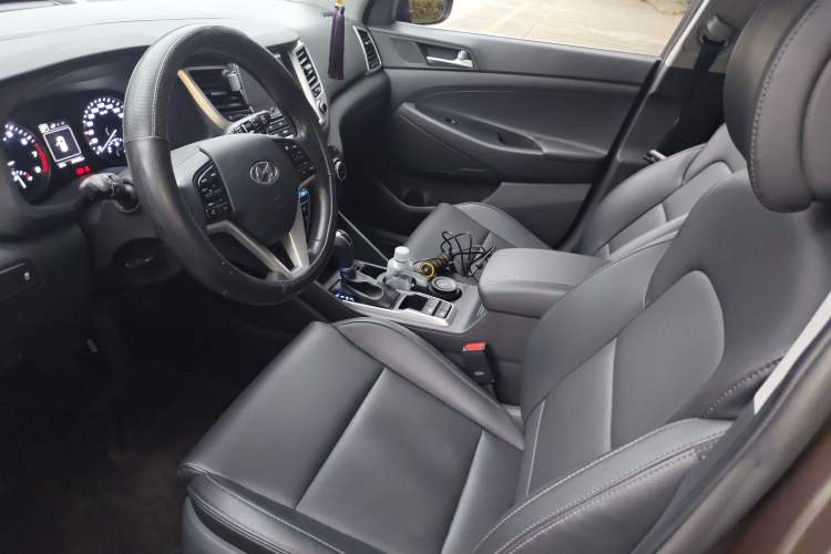 Used Hyundai Tucson 2018 1.6T Dual-Clutch Two-Wheel Drive 15th Anniversary Special Edition Left Front Seat