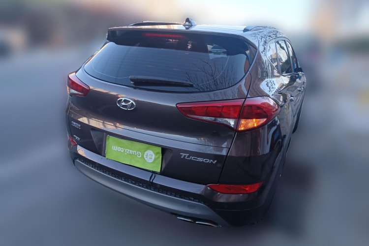 Used Hyundai Tucson 2018 1.6T Dual-Clutch Two-Wheel Drive 15th Anniversary Special Edition Rear Right 45 Deg
