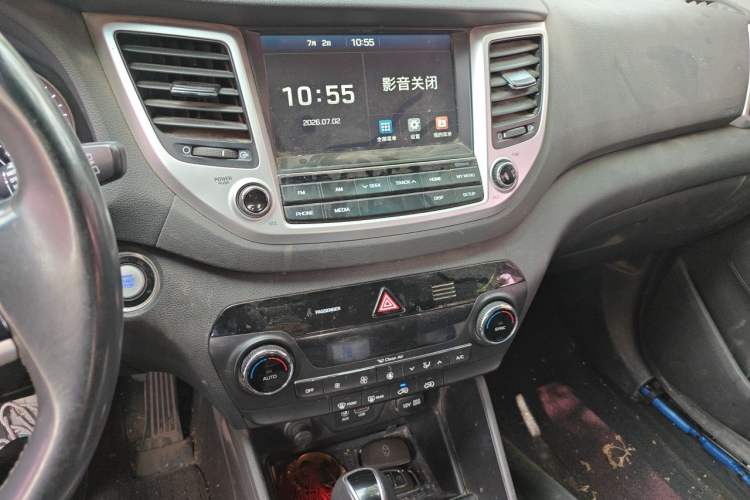 Used Hyundai Tucson 2018 1.6T Dual-Clutch Two-Wheel Drive 15th Anniversary Special Edition Audio And AC Panel