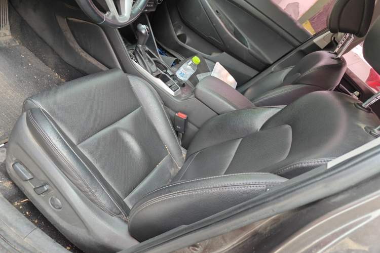 Used Hyundai Tucson 2018 1.6T Dual-Clutch Two-Wheel Drive 15th Anniversary Special Edition Left Front Seat