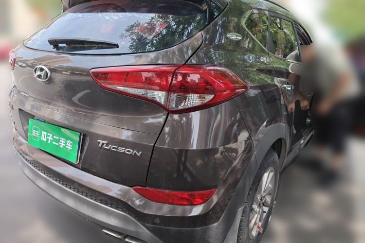 Used Hyundai Tucson 2018 1.6T Dual-Clutch Two-Wheel Drive 15th Anniversary Special Edition Rear Right 45 Deg