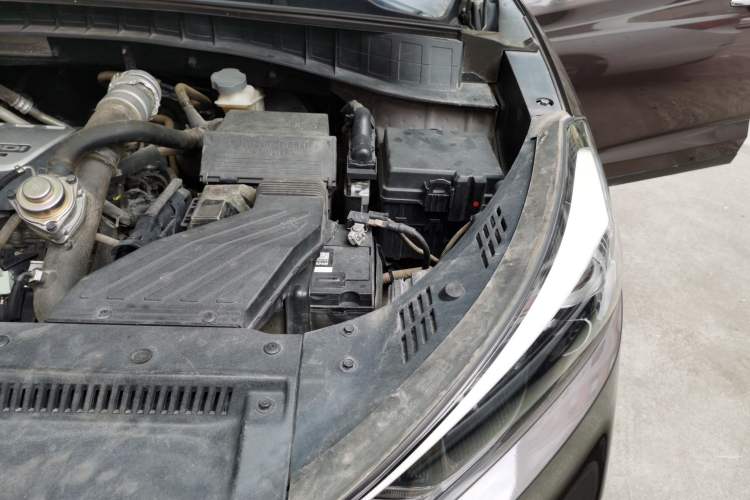 Used Hyundai Tucson 2018 1.6T Dual-Clutch Two-Wheel Drive 15th Anniversary Special Edition Engine Bay Left