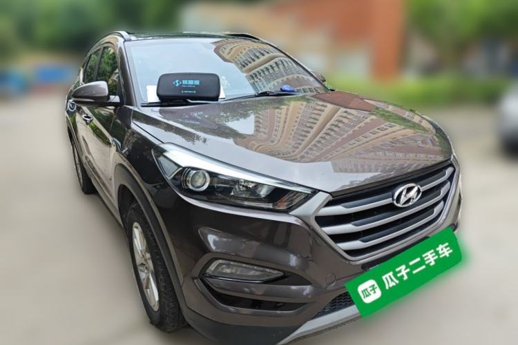Used Hyundai Tucson 2018 1.6T Dual-Clutch Two-Wheel Drive 15th Anniversary Special Edition Front Right 45 Deg