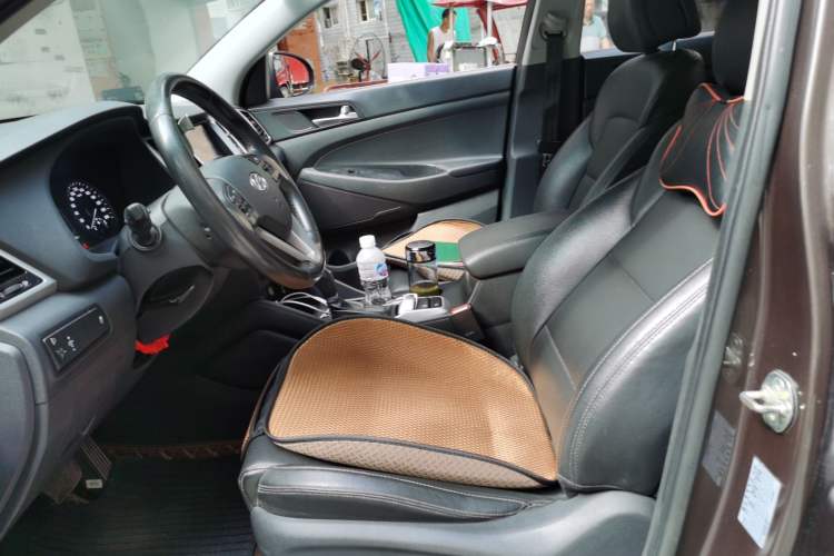 Used Hyundai Tucson 2018 1.6T Dual-Clutch Two-Wheel Drive 15th Anniversary Special Edition Left Front Seat