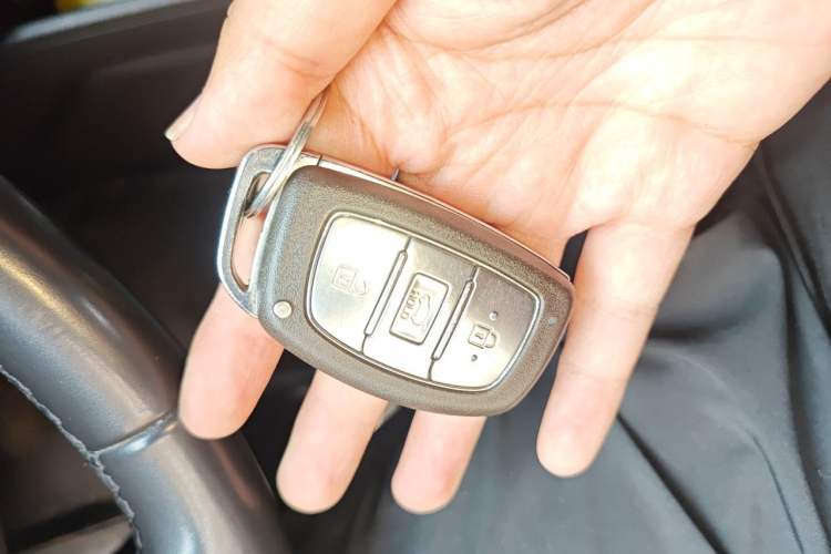 Used Hyundai Tucson 2018 1.6T Dual-Clutch Two-Wheel Drive 15th Anniversary Special Edition Vehicle Key