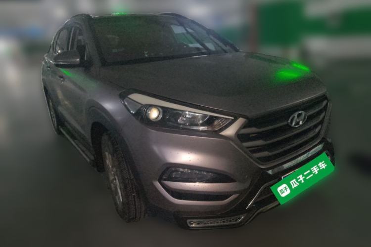 Used Hyundai Tucson 2018 1.6T Dual-Clutch Two-Wheel Drive 15th Anniversary Special Edition Front Right 45 Deg