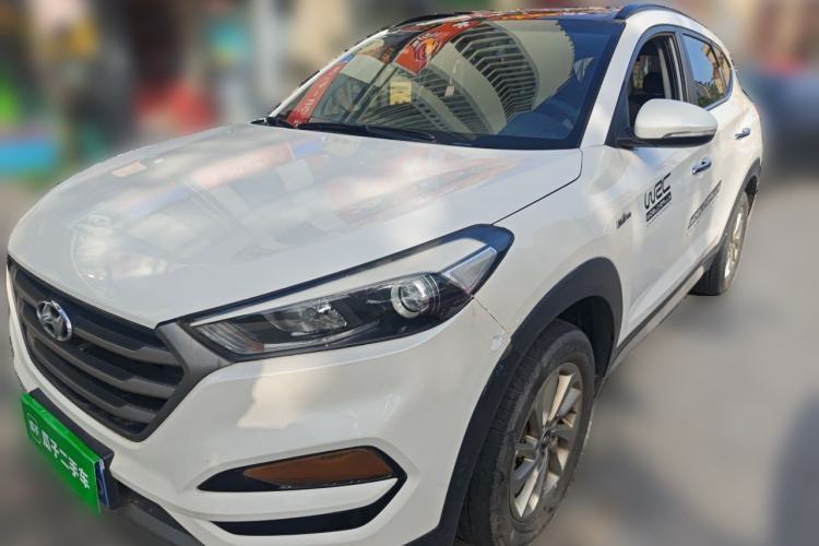 Used Hyundai Tucson 2018 1.6T Dual-Clutch Two-Wheel Drive 15th Anniversary Special Edition Guazi used car, China used car export, Used car for sale, Used  cars, Cheapest cars for sale