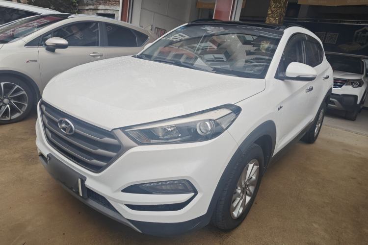 Used Hyundai Tucson 2018 1.6T Dual-Clutch Two-Wheel Drive 15th Anniversary Special Edition Guazi used car, China used car export, Used car for sale, Used  cars, Cheapest cars for sale