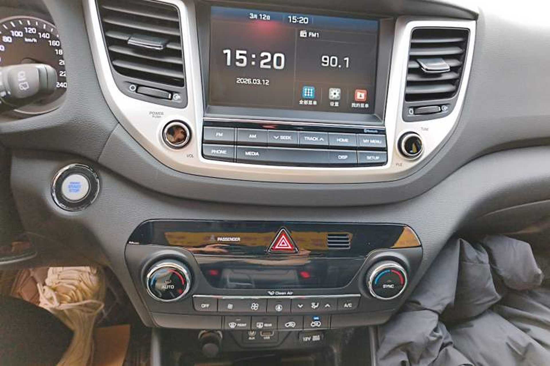 Used Hyundai Tucson 2018 1.6T Dual-Clutch Two-Wheel Drive 15th Anniversary Special Edition Audio And AC Panel