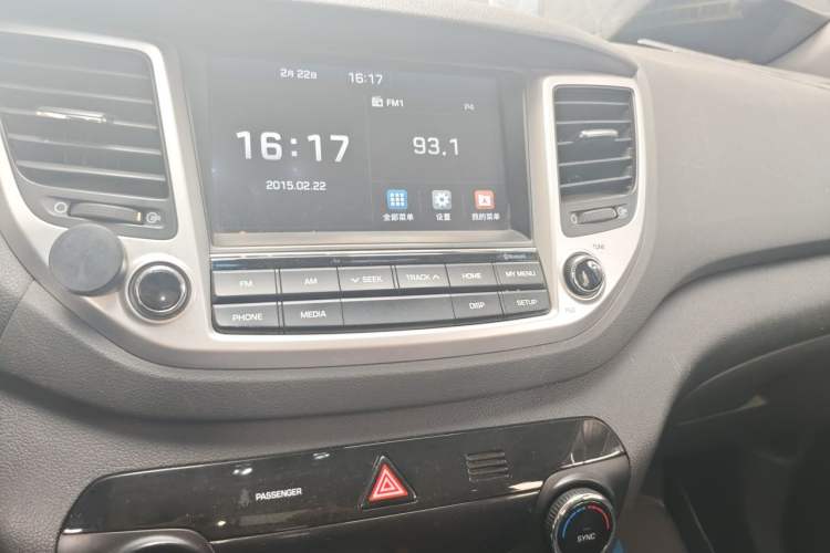 Used Hyundai Tucson 2018 1.6T Dual-Clutch Two-Wheel Drive 15th Anniversary Special Edition Audio And AC Panel