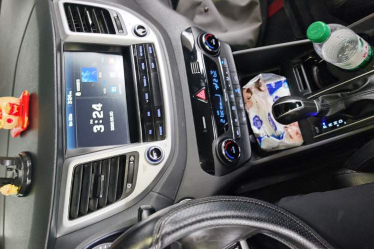Used Hyundai Tucson 2018 1.6T Dual-Clutch Two-Wheel Drive 15th Anniversary Special Edition Audio And AC Panel