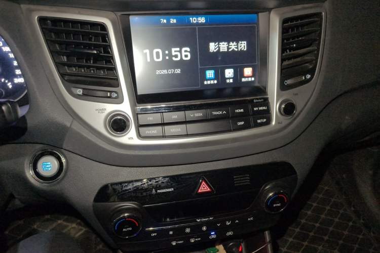 Used Hyundai Tucson 2018 1.6T Dual-Clutch Two-Wheel Drive 15th Anniversary Special Edition Audio And AC Panel