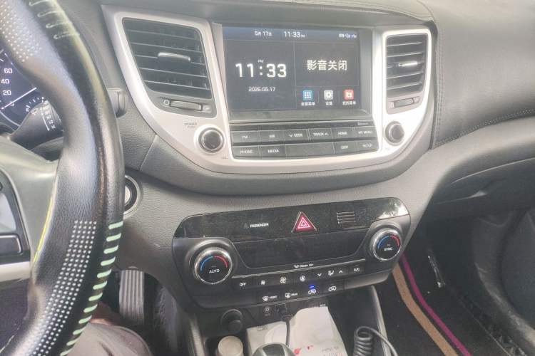 Used Hyundai Tucson 2018 1.6T Dual-Clutch Two-Wheel Drive 15th Anniversary Special Edition Audio And AC Panel