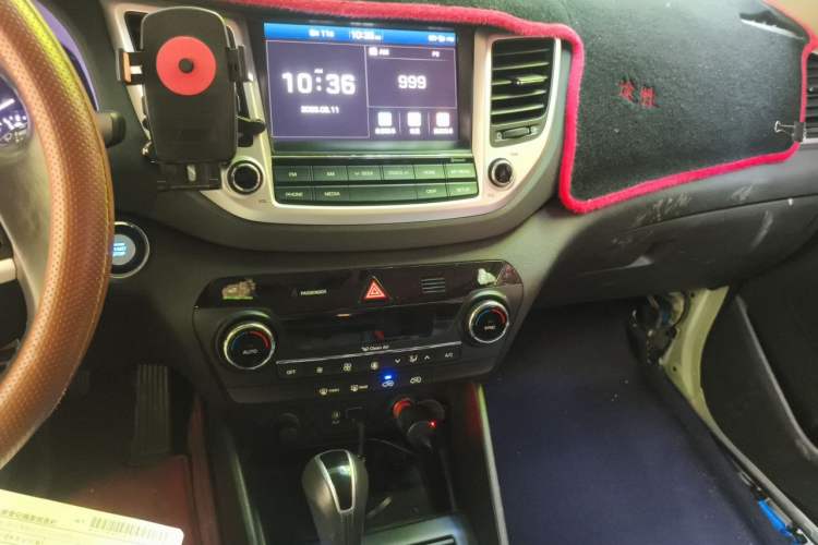 Used Hyundai Tucson 2018 1.6T Dual-Clutch Two-Wheel Drive 15th Anniversary Special Edition Audio And AC Panel
