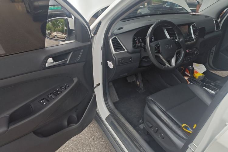 Used Hyundai Tucson 2018 1.6T Dual-Clutch Two-Wheel Drive 15th Anniversary Special Edition Driver Seat