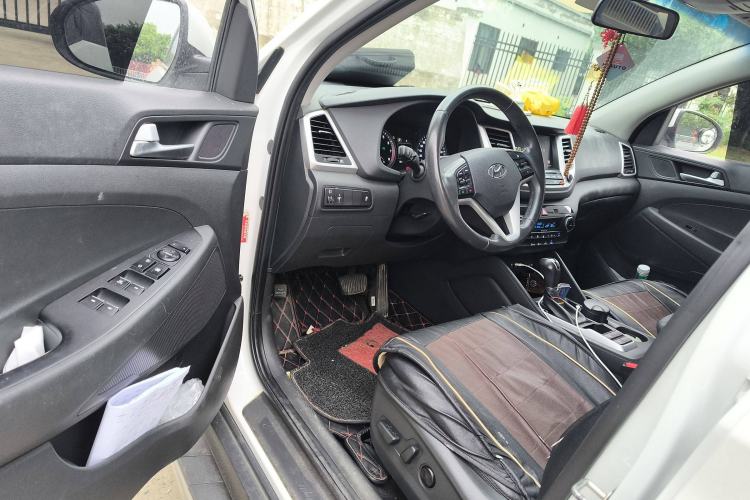 Used Hyundai Tucson 2018 1.6T Dual-Clutch Two-Wheel Drive 15th Anniversary Special Edition Driver Seat